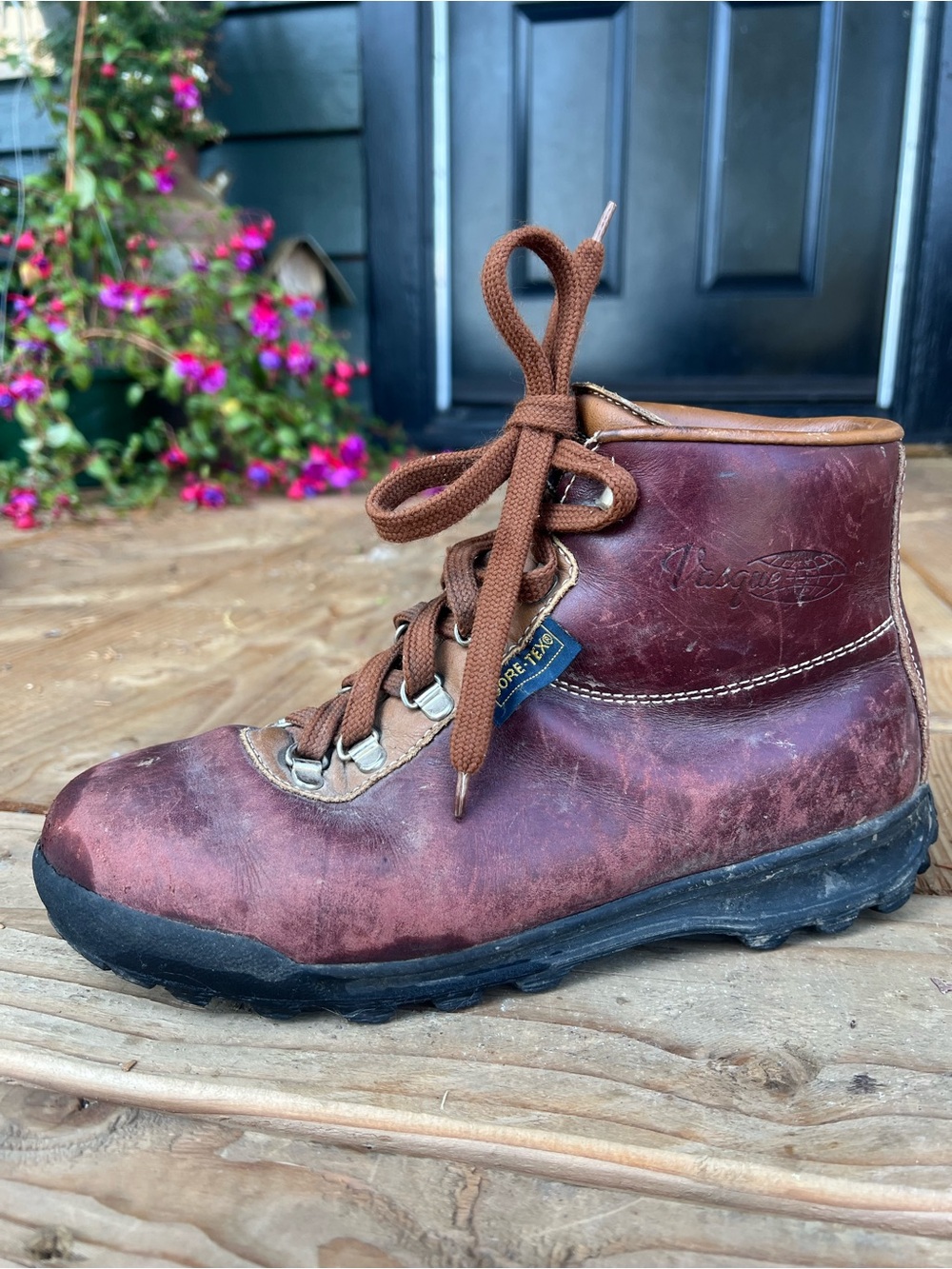 Vasque Brown Leather Lace-Up Hiking Boots made in Italy
